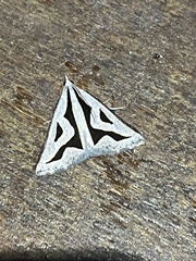 Dichromodes personalis