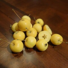 Malus × dawsoniana