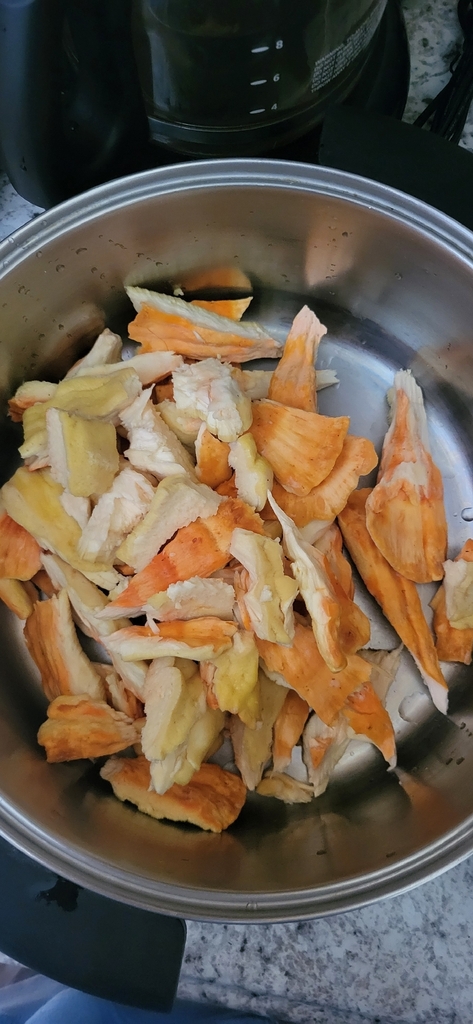 chicken of the woods · May 2026 · photo: Photo: (c) Ben Meredyk, some rights reserved (CC BY) · iNaturalist